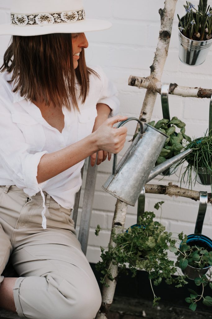 DIY, Dekoleiter, Deco Ladder, Do it yourself, Dekoleiter selber bauen, Hänge Vase, Kräutergarten